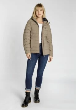 Schmuddelwedda Vestes De Mi-saison Veste Mi-saison Femme Noisette -Schmuddelwedda ad0ed8cd2a9bc865f8f6cb0e59ee0fcc