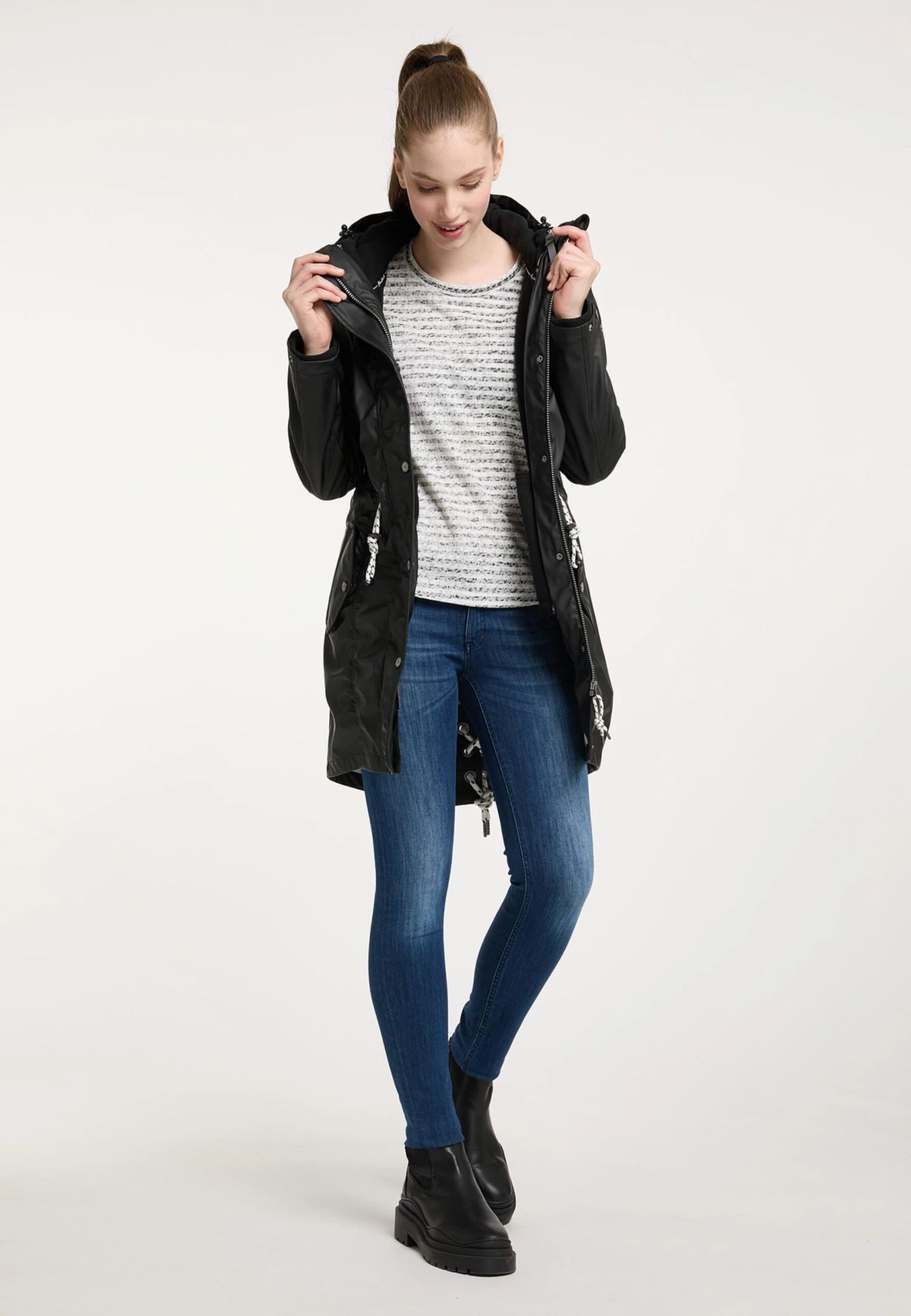 Schmuddelwedda Parkas Parka Mi-saison Altiplano Femme Noir 6 Schmuddelwedda Parkas Parka Mi-saison Altiplano Femme Noir – Image 4