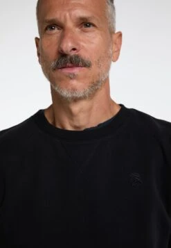 Schmuddelwedda Sweatshirts Sweat-shirt Homme Noir 11 Schmuddelwedda Sweatshirts Sweat-shirt Homme Noir -Schmuddelwedda e9eba86aa655d83a36fc313ae26ed313