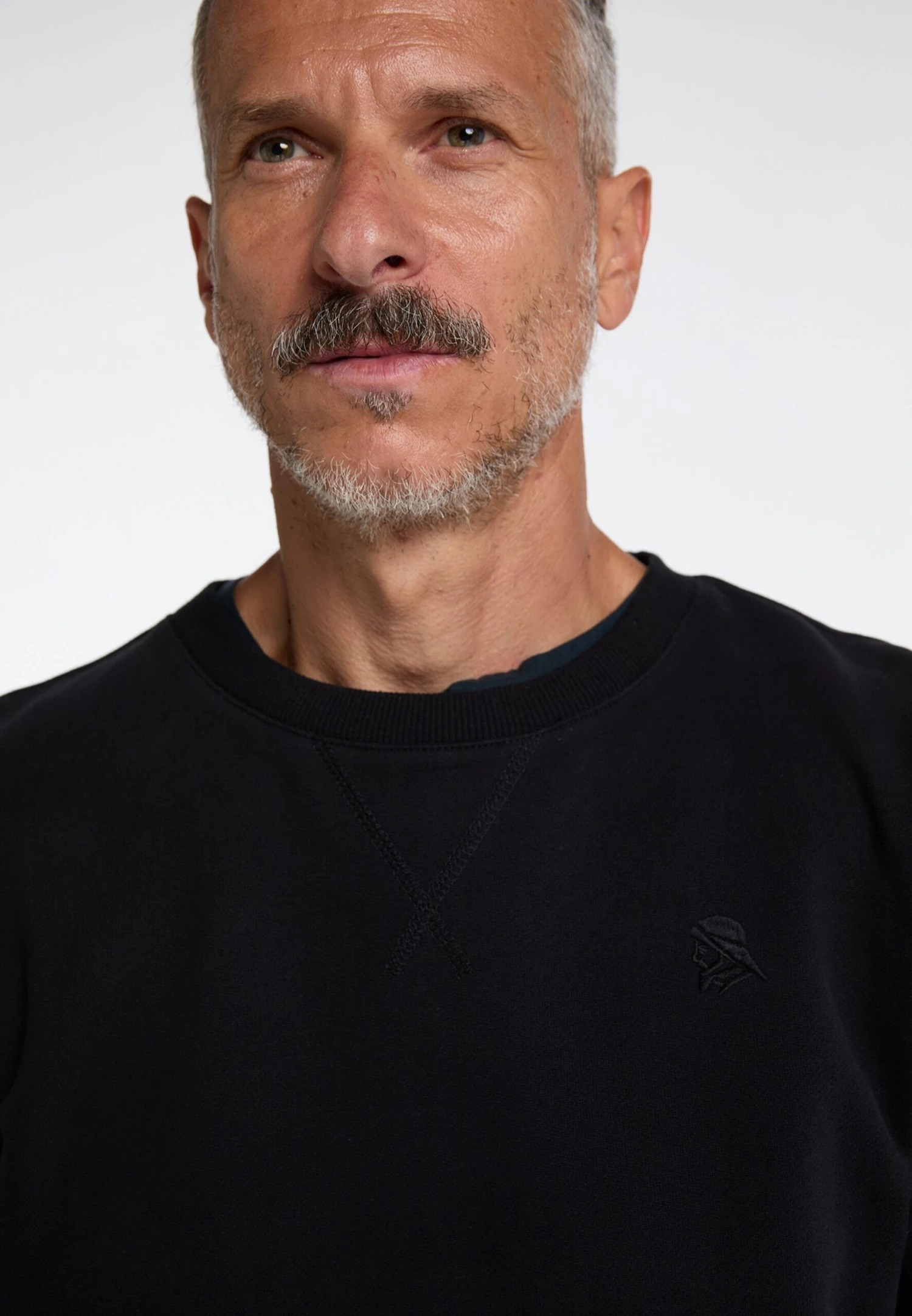 Schmuddelwedda Sweatshirts Sweat-shirt Homme Noir 7 Schmuddelwedda Sweatshirts Sweat-shirt Homme Noir – Image 5